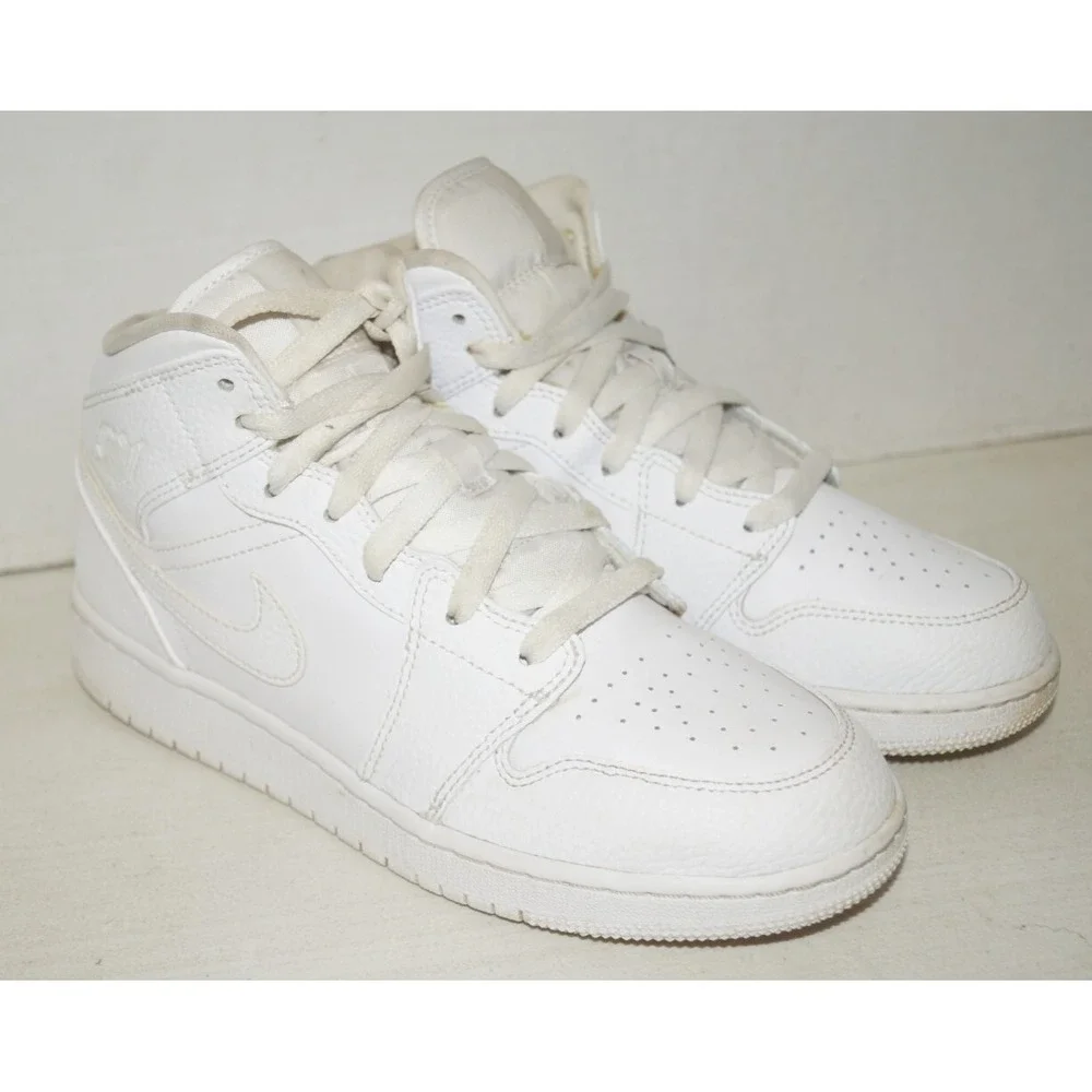 Nike Air Jordan 1 Mid GS Triple White 554725 130 Size 7Y